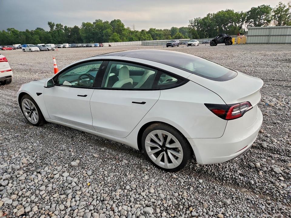 2021 TESLA MODEL 3 — Фото 2 из 12