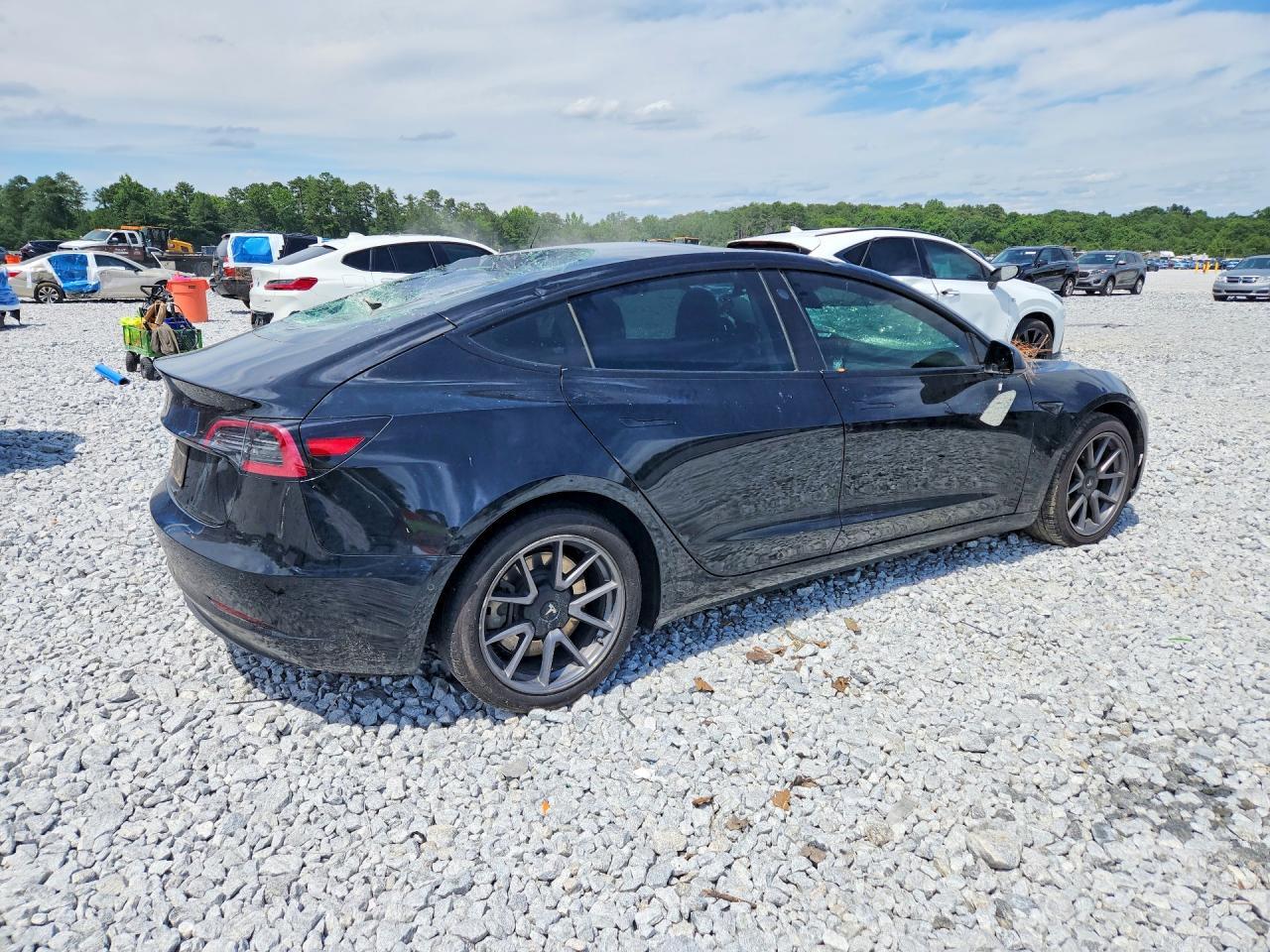 5YJ3E1EA2MF017704 2021 TESLA MODEL 3 photo no. 3