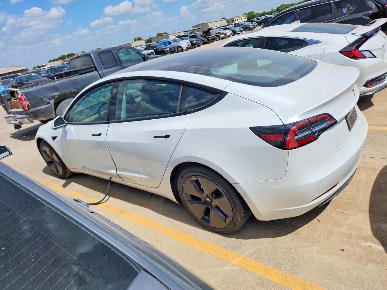 2021 TESLA MODEL 3 — Фото 2 из 13