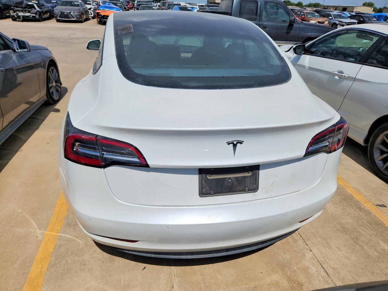 2021 TESLA MODEL 3 — Фото 6 из 13
