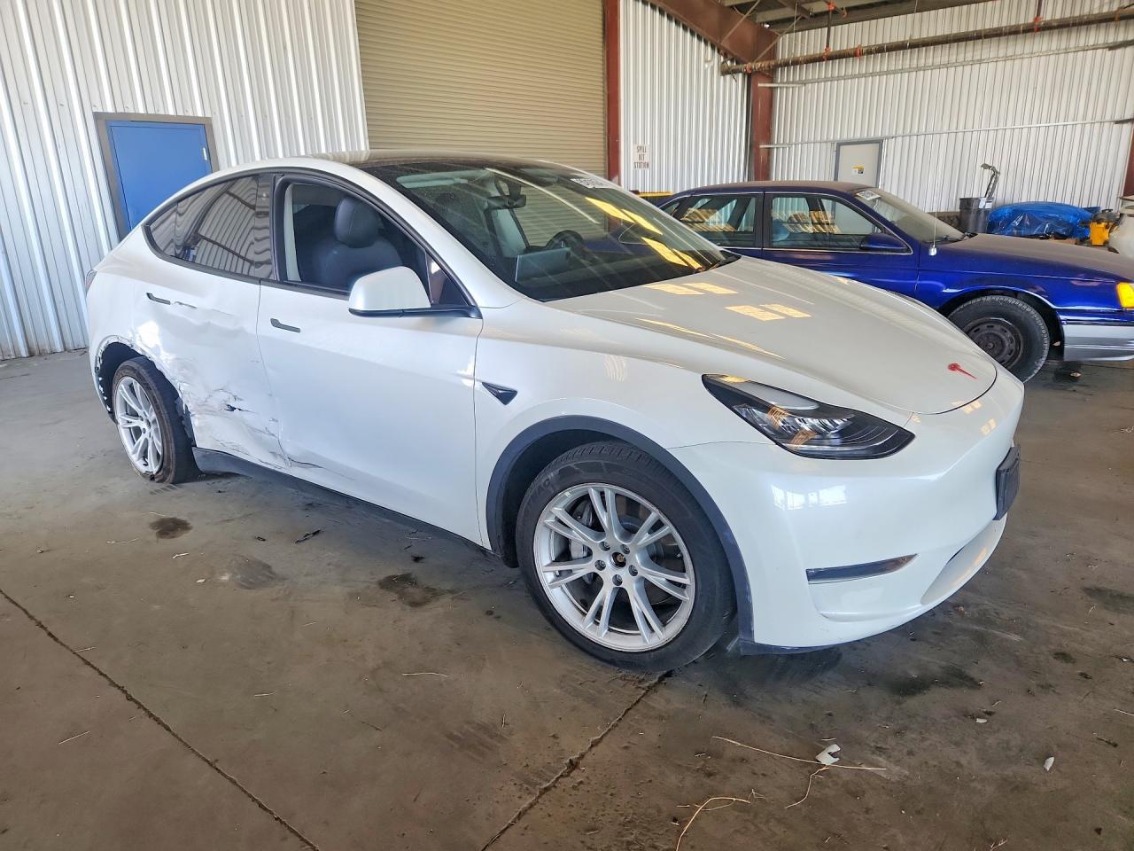 2021 TESLA MODEL Y — Фото 4 из 12