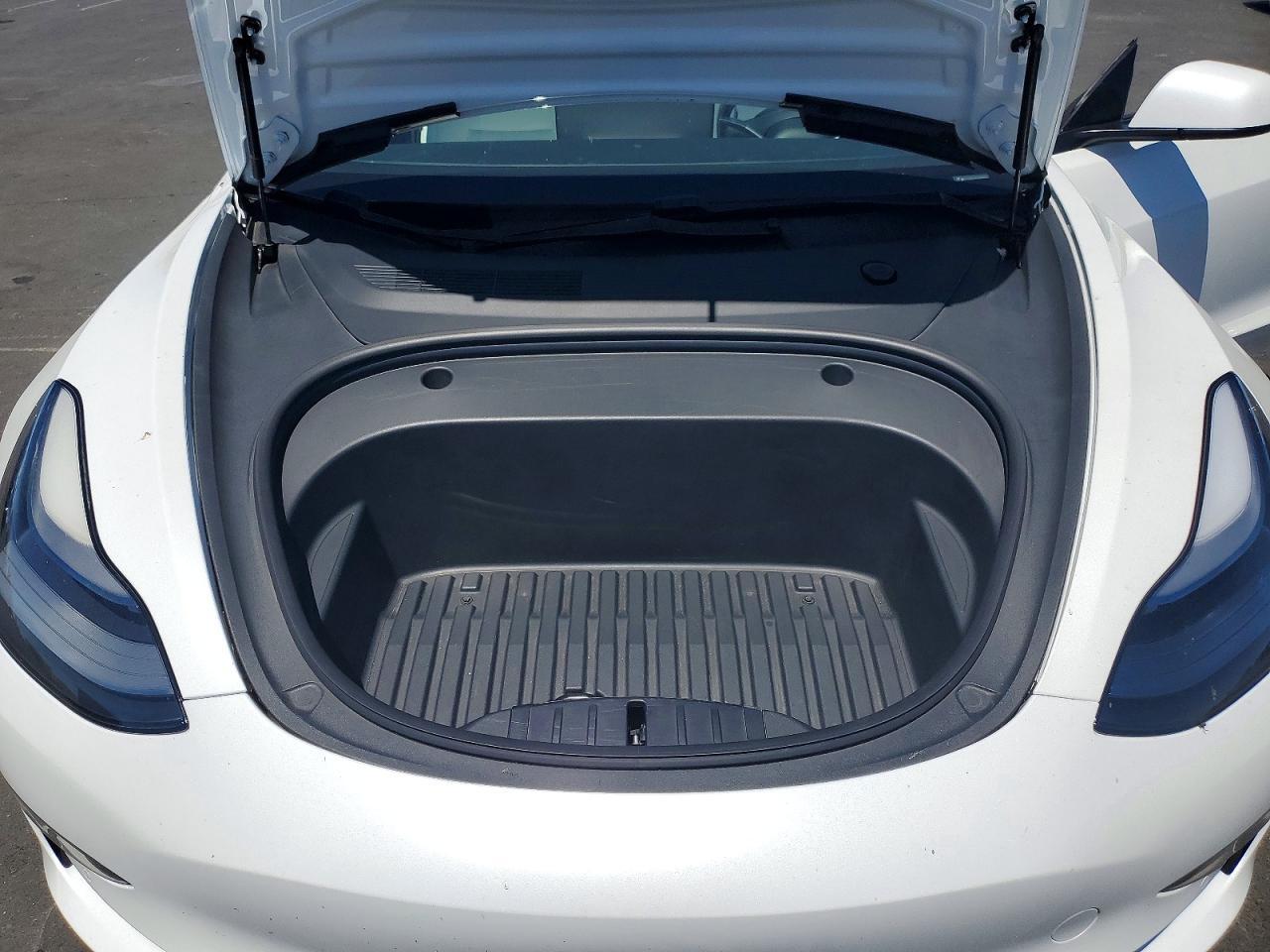 2021 TESLA MODEL 3 — Фото 11 из 12