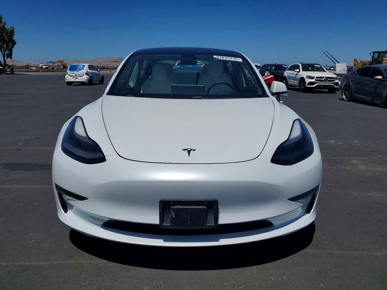 2021 TESLA MODEL 3 — Фото 5 из 12