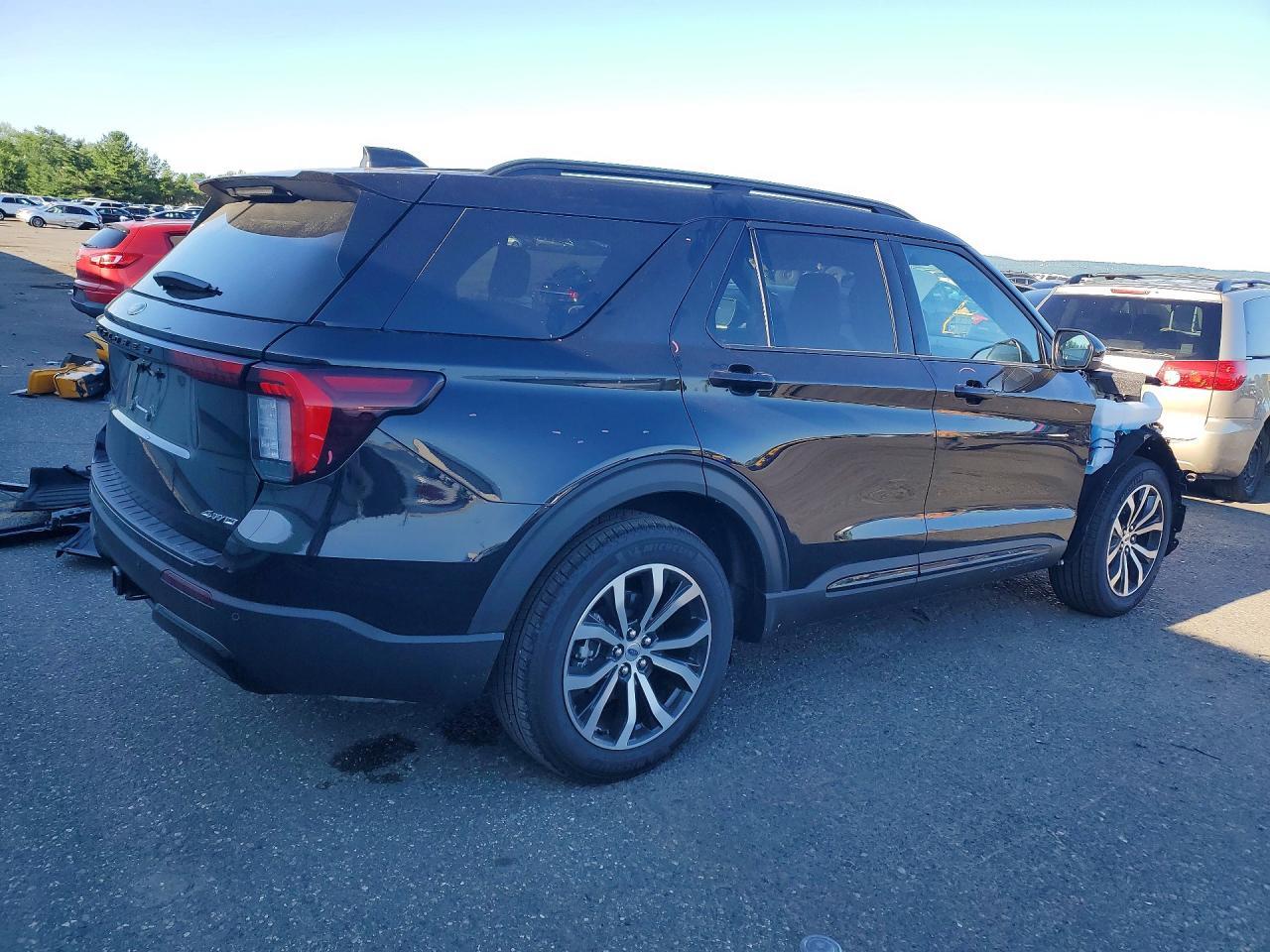 2026 FORD EXPLORER ST-LINE — Фото 3 из 14