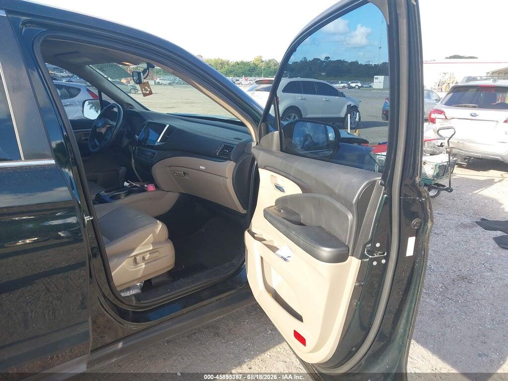 5FNYF5H59HB011333 2017 HONDA PILOT photo no. 5