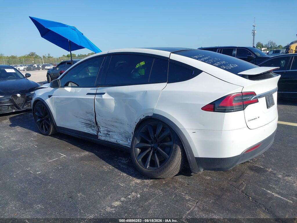 5YJXCBE26HF075715 2017 TESLA MODEL X photo no. 3