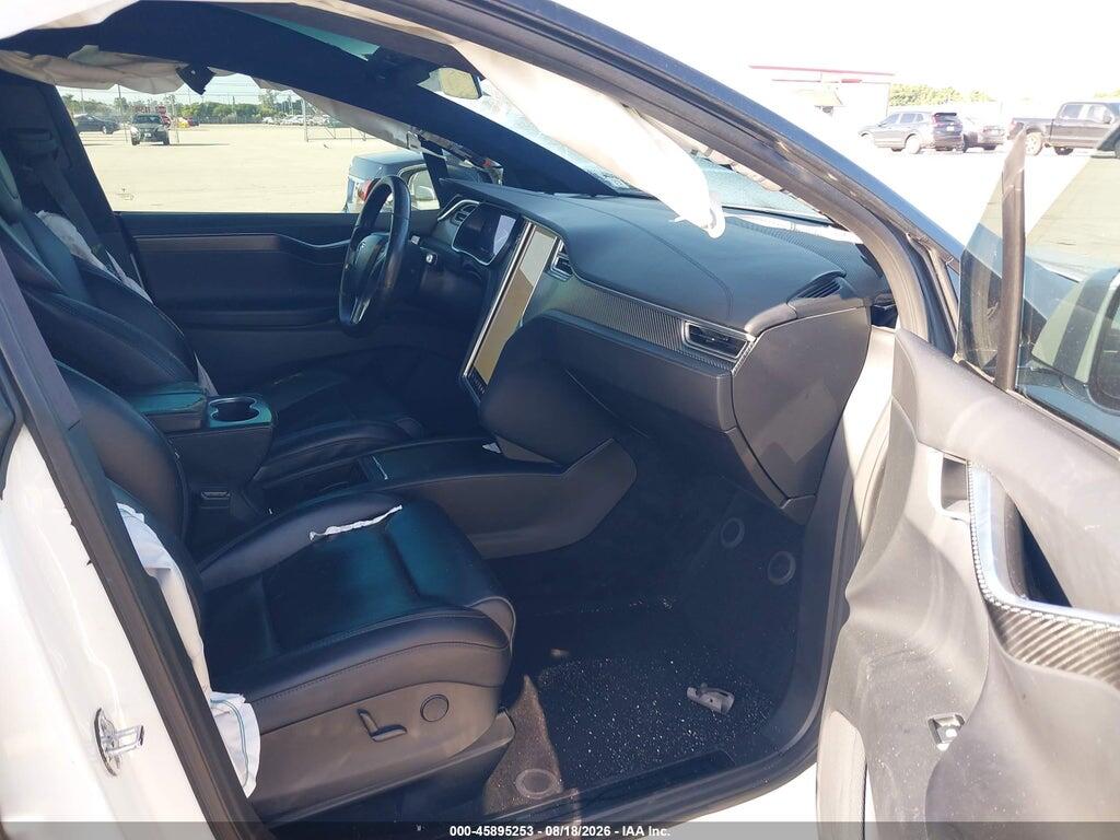 5YJXCBE26HF075715 2017 TESLA MODEL X photo no. 5