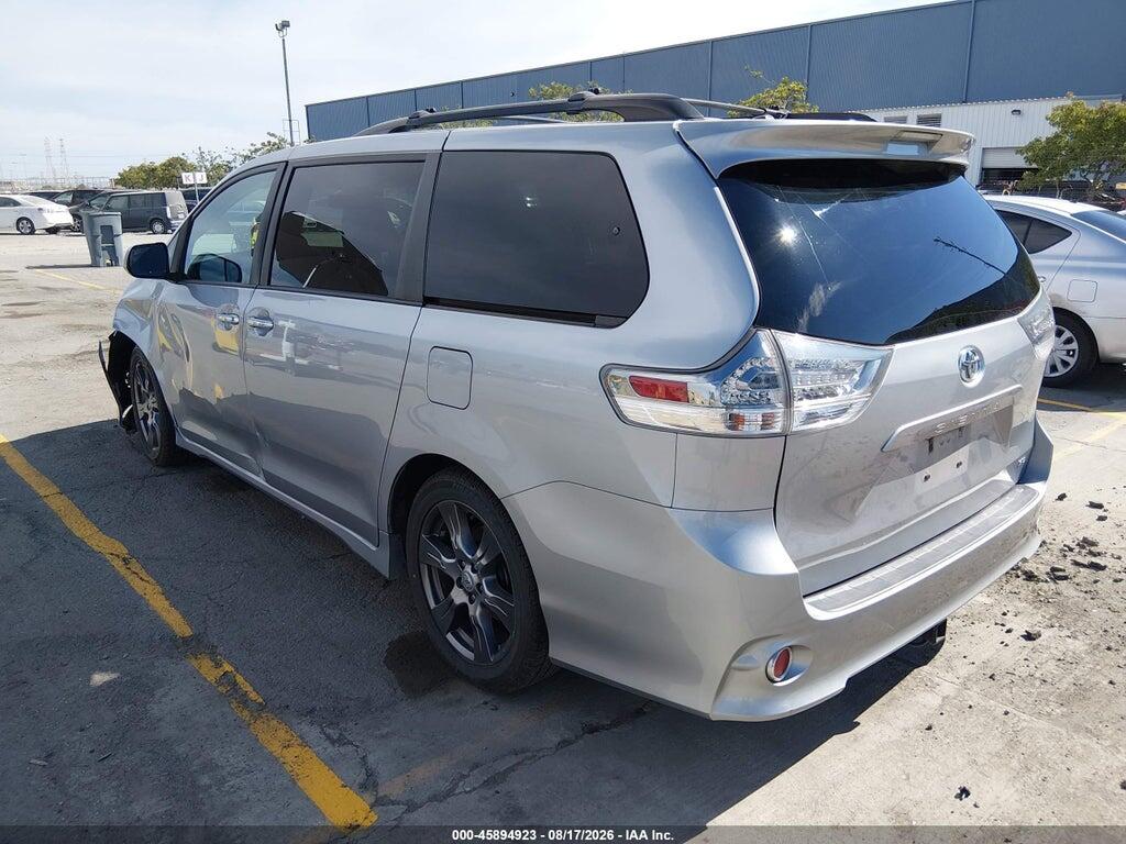 5TDXZ3DC4HS840253 2017 TOYOTA SIENNA photo no. 3