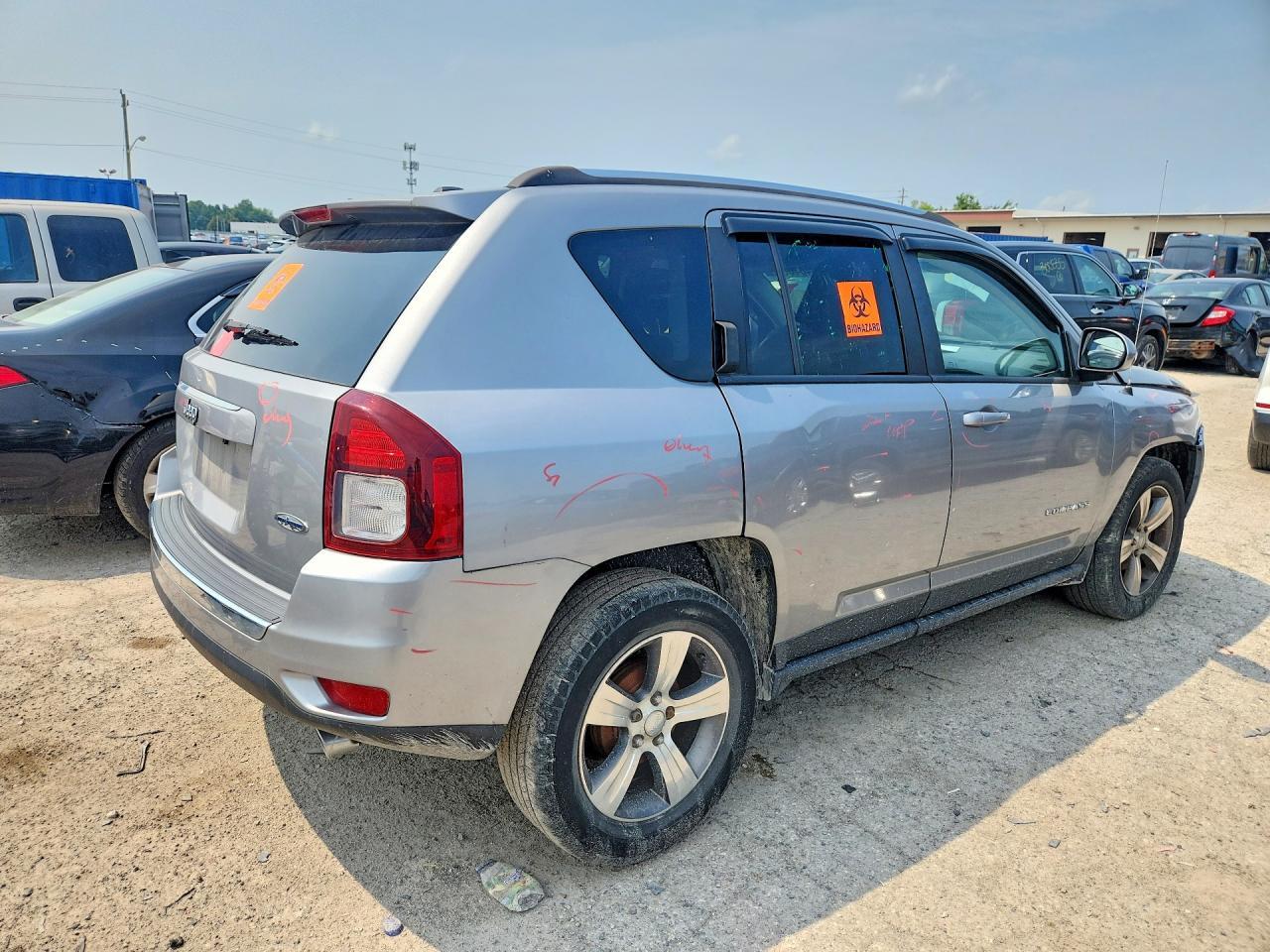 2017 JEEP COMPASS LATITUDE — Фото 3 из 13