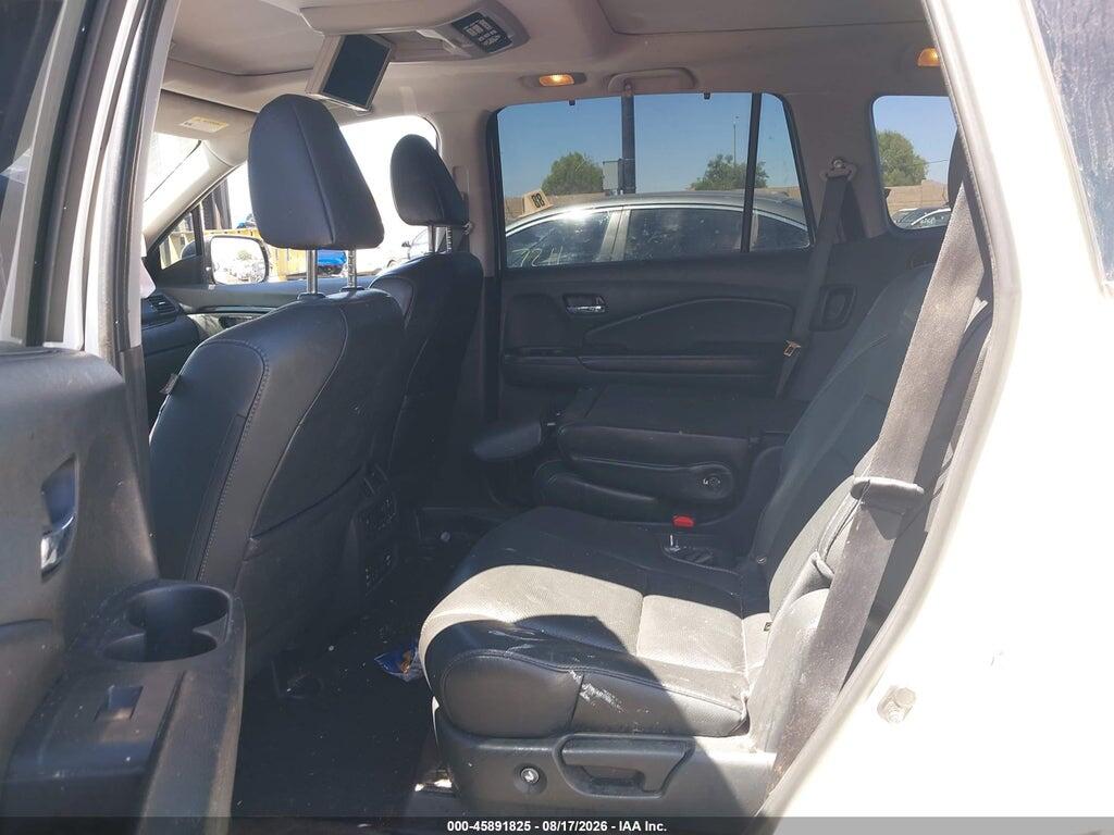 5FNYF6H00HB052055 2017 HONDA PILOT photo no. 8