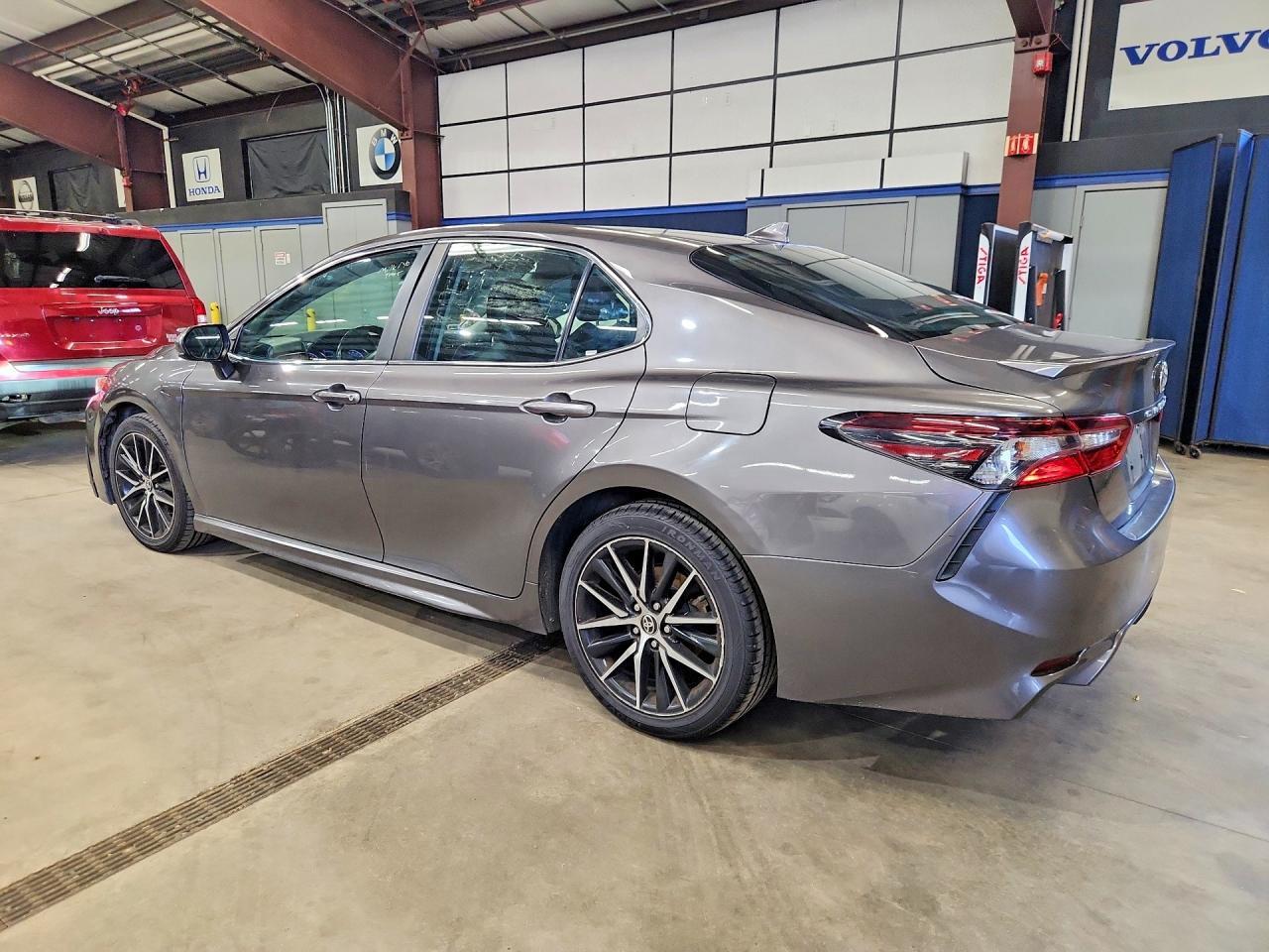 4T1G11AK4MU553603 2021 TOYOTA CAMRY photo no. 2