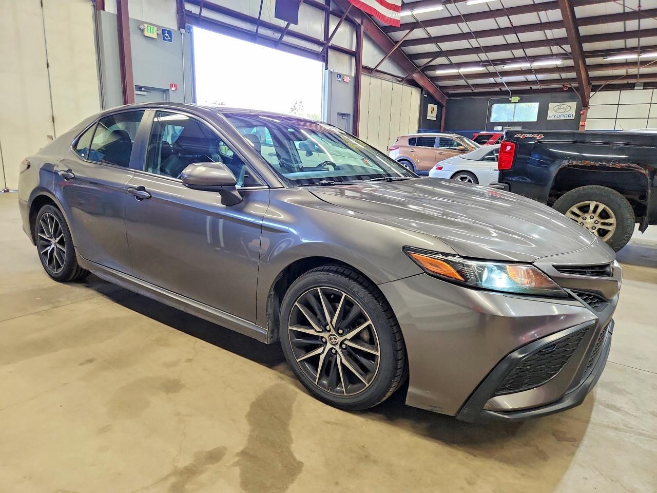 4T1G11AK4MU553603 2021 TOYOTA CAMRY photo no. 4