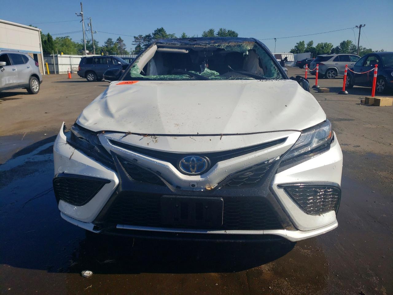 2021 TOYOTA CAMRY XSE — Фото 5 из 12