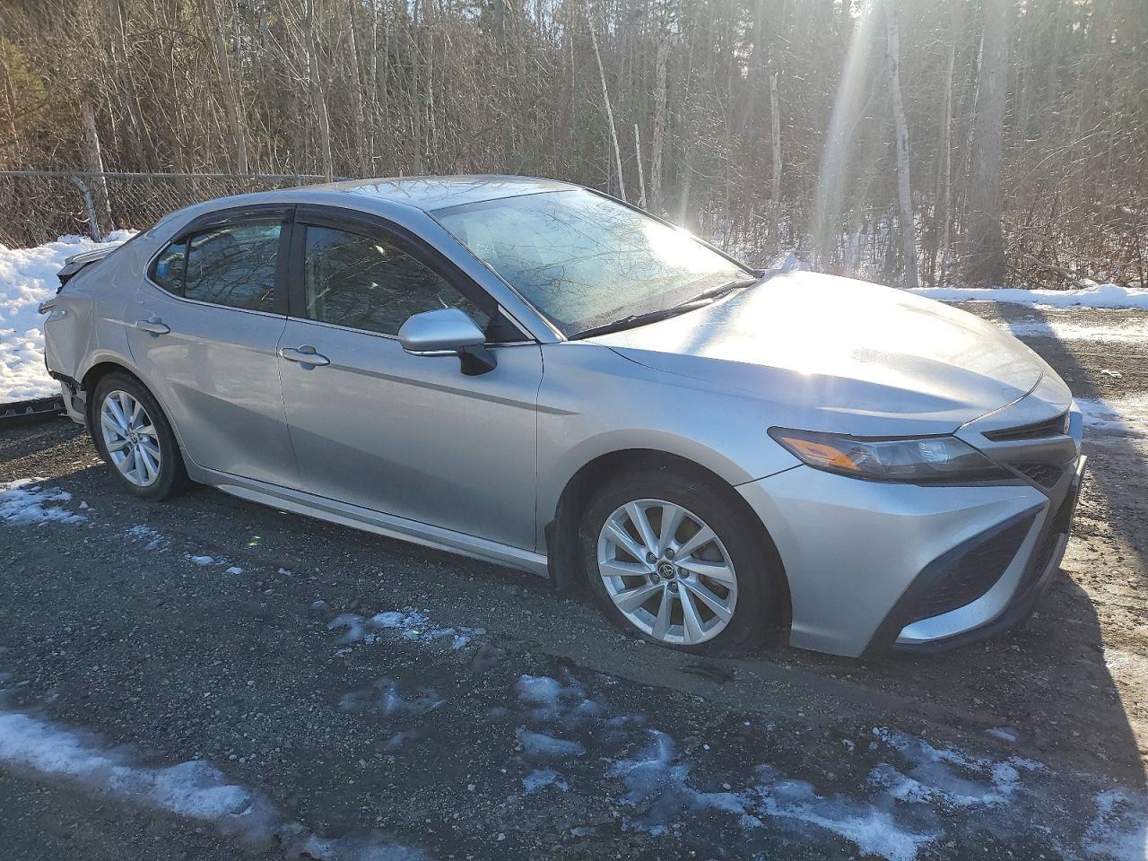 2021 TOYOTA CAMRY SE — Фото 4 из 13