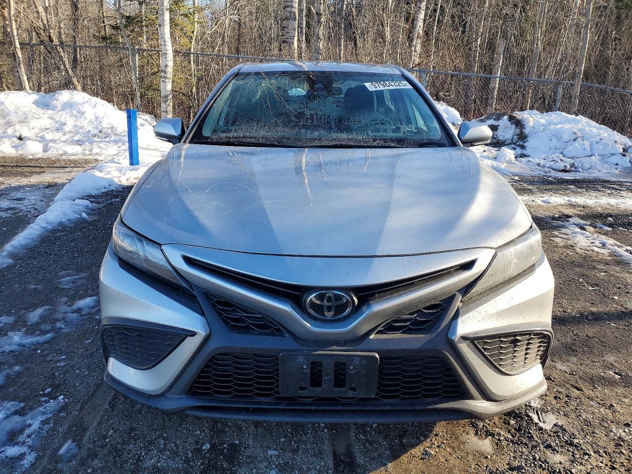 2021 TOYOTA CAMRY SE — Фото 5 из 13