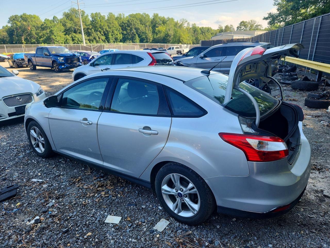 2014 FORD FOCUS SE — Фото 2 из 12