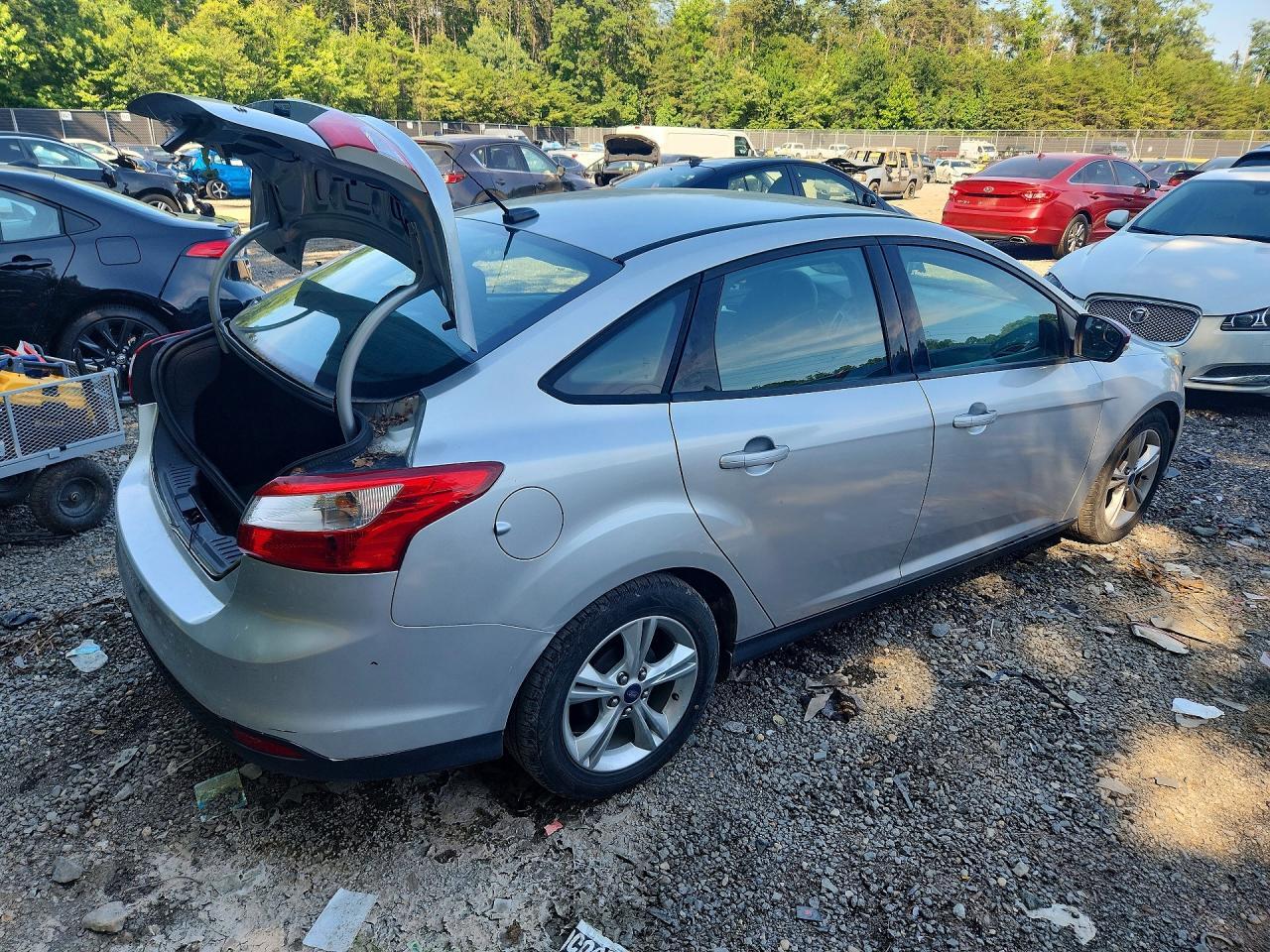2014 FORD FOCUS SE — Фото 3 из 12