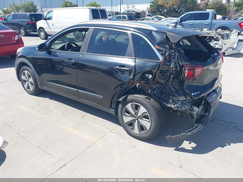 KNDCD3LD1J5205106 2018 KIA NIRO PLUG-IN HYBRID photo no. 3