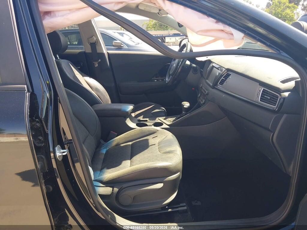 KNDCD3LD1J5205106 2018 KIA NIRO PLUG-IN HYBRID photo no. 5