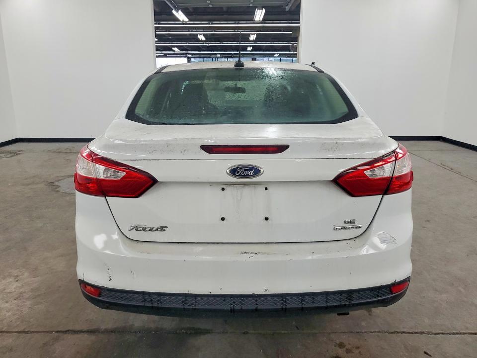 2014 FORD FOCUS SE — Фото 6 из 13