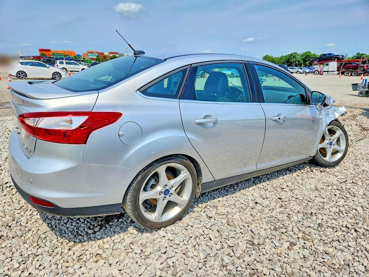 1FADP3J29EL143040 2014 FORD FOCUS photo no. 3
