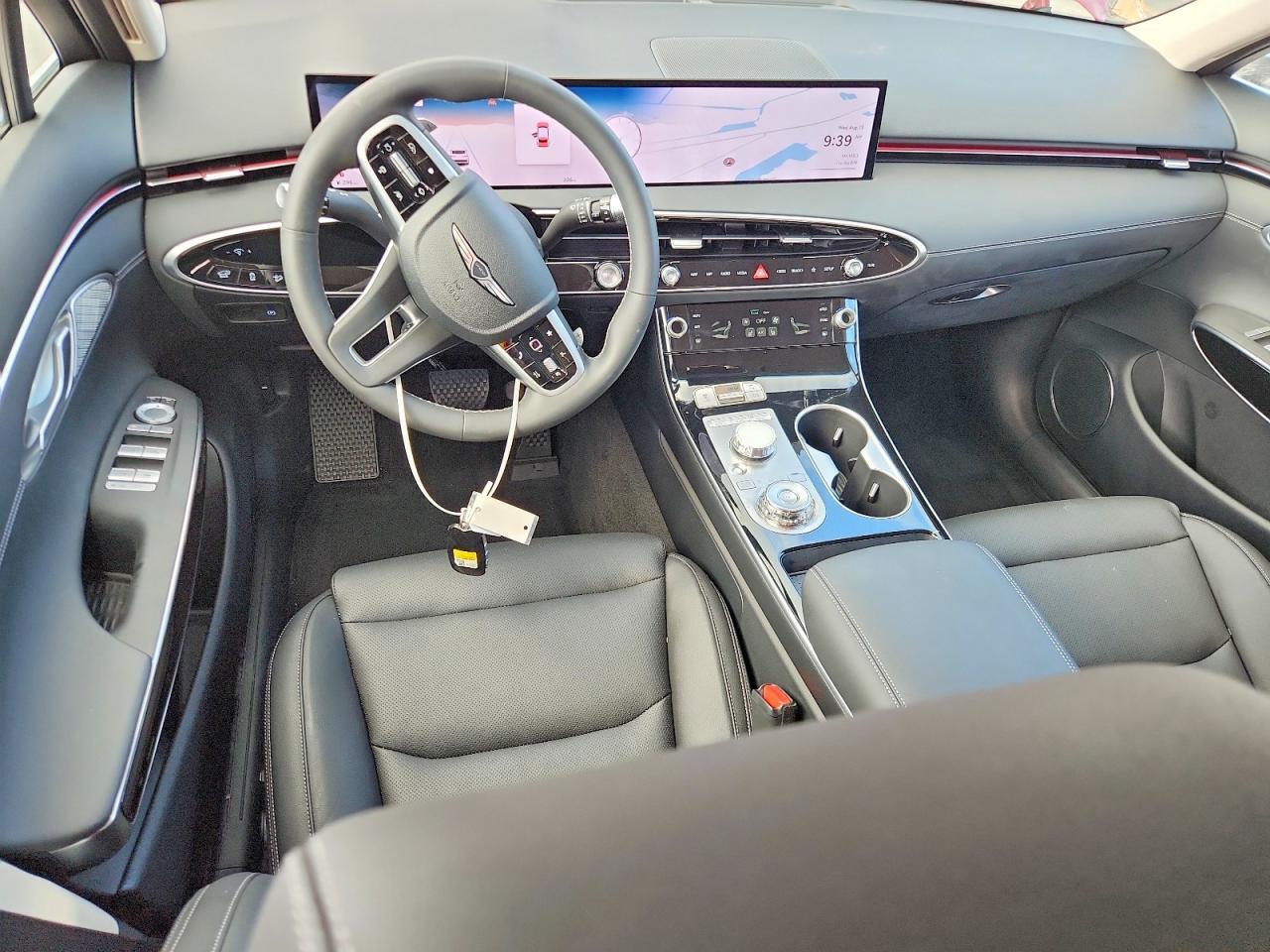 2026 GENESIS GV70 2.5T STANDARD — Фото 8 из 13