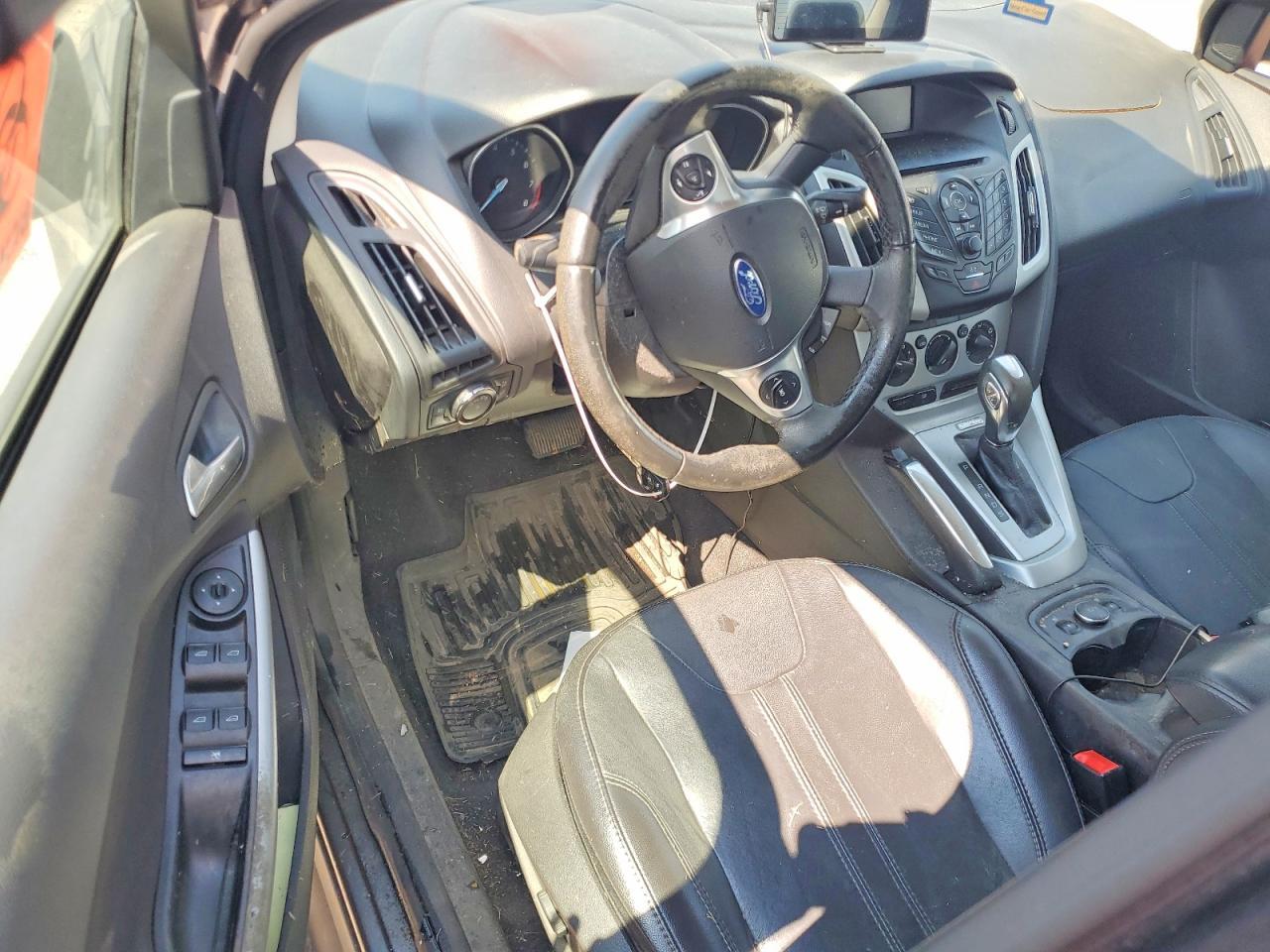 2014 FORD FOCUS SE — Фото 8 из 12