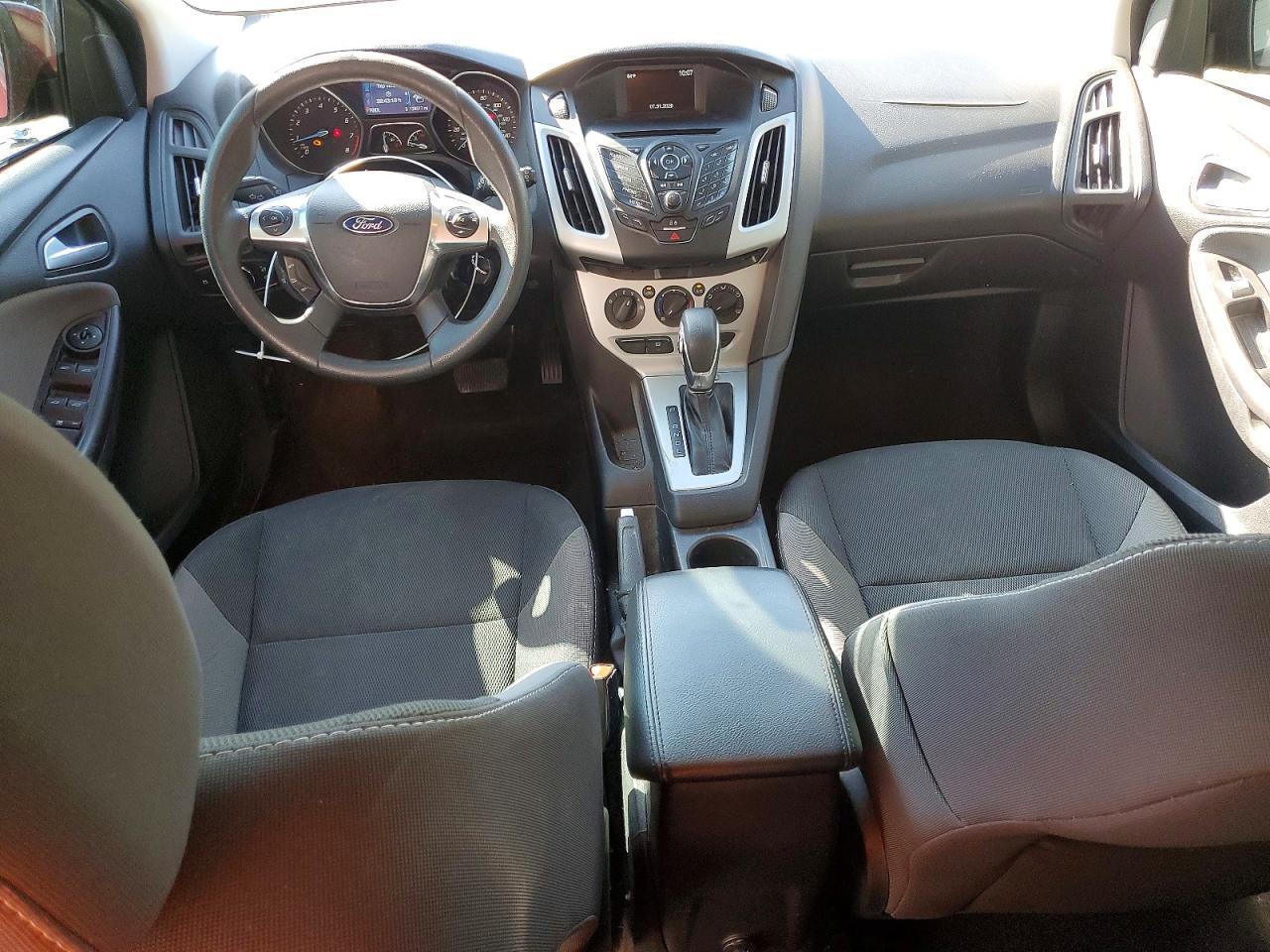 2014 FORD FOCUS SE — Фото 8 из 12