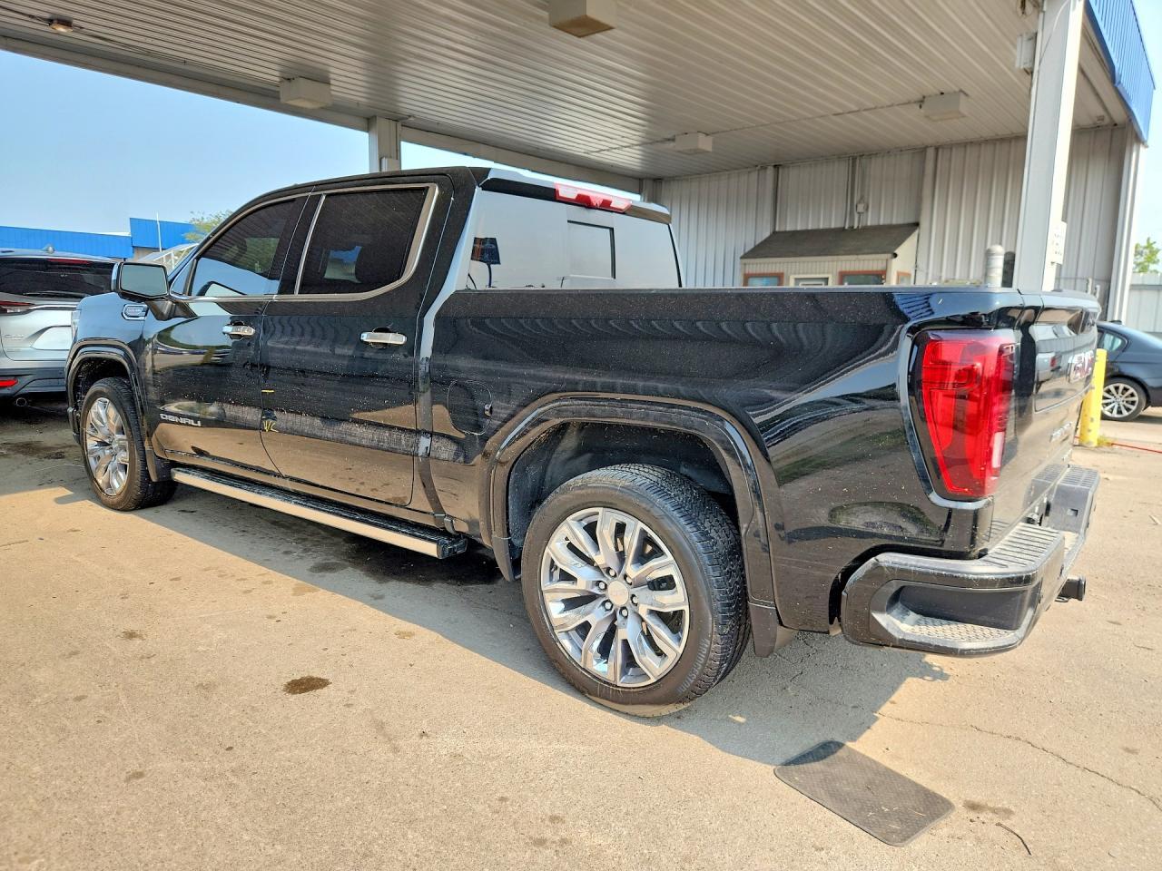 2026 GMC SIERRA K1500 DENALI — Фото 2 из 12