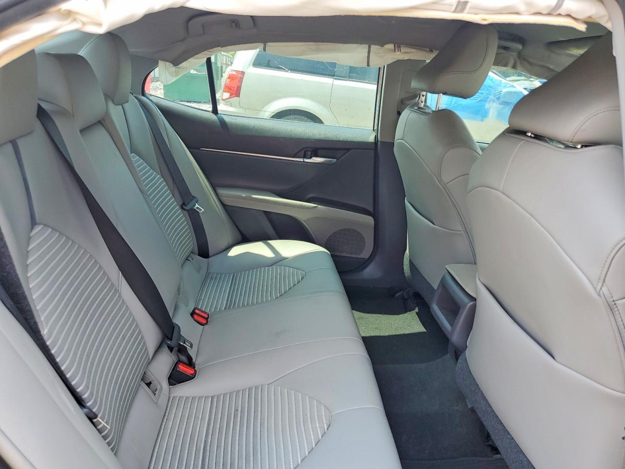 2021 TOYOTA CAMRY SE — Фото 10 из 12