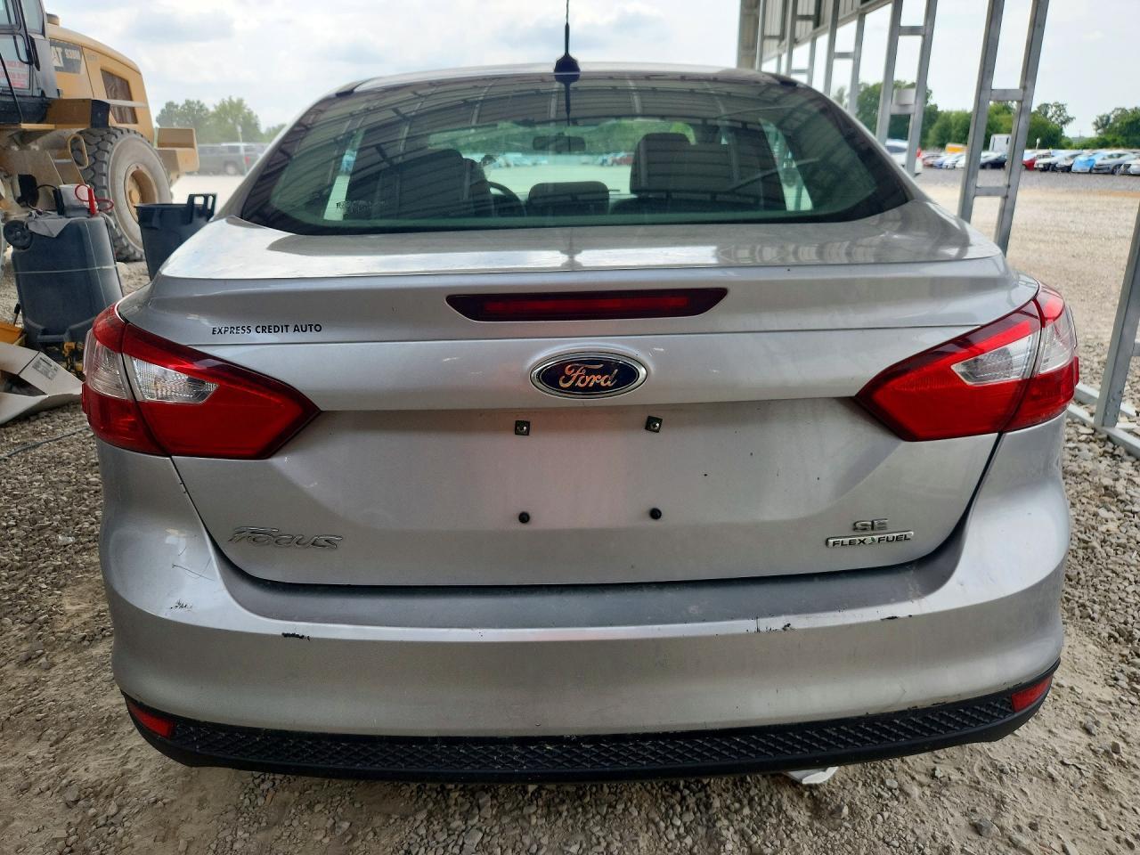 2014 FORD FOCUS SE — Фото 6 из 12