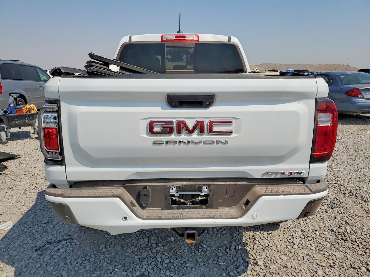 2026 GMC CANYON AT4X — Фото 6 из 12