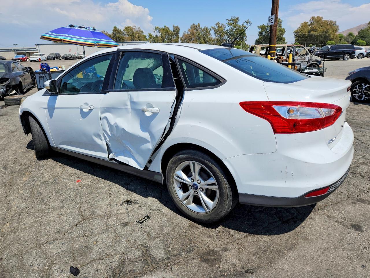 2014 FORD FOCUS SE — Фото 2 из 12