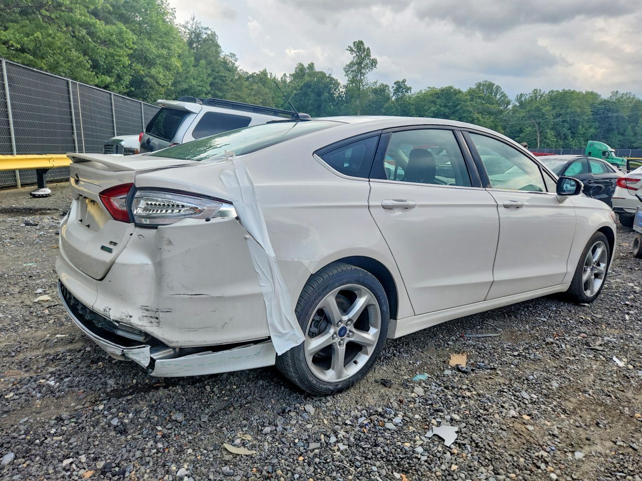 2014 FORD FUSION SE — Фото 3 из 12