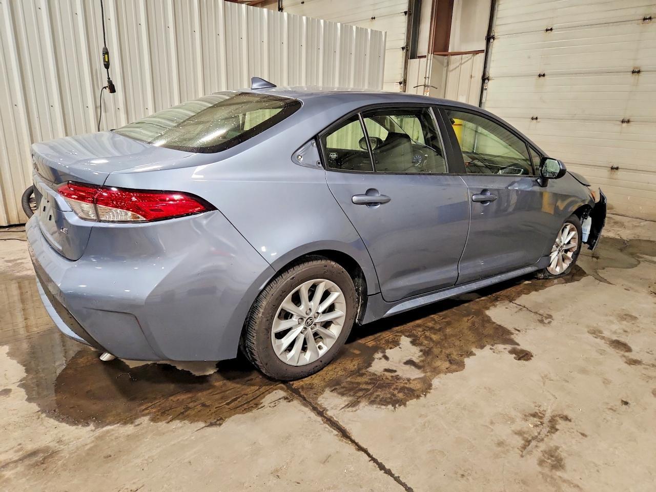 2021 TOYOTA COROLLA LE — Фото 3 из 12