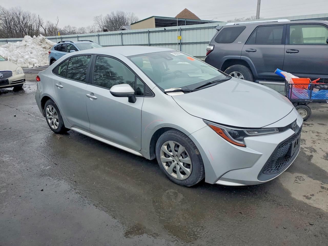 2021 TOYOTA COROLLA LE — Фото 4 из 13