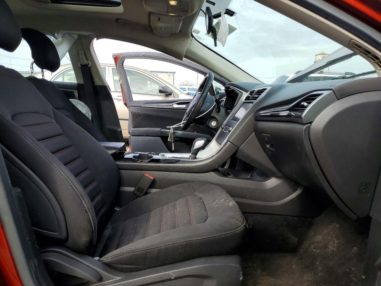 2014 FORD FUSION SE — Фото 7 из 12