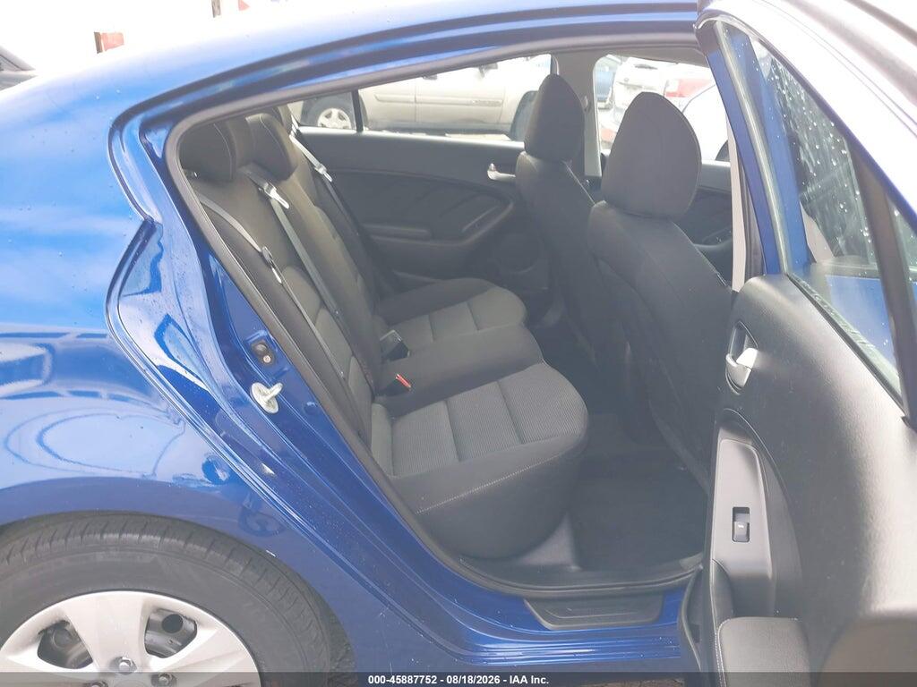 3KPFK4A72HE124295 2017 KIA FORTE photo no. 8