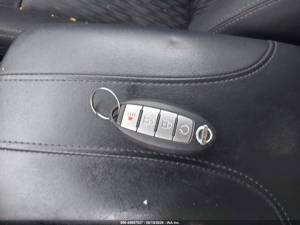KNMAT2MV1HP604933 2017 NISSAN ROGUE photo no. 11
