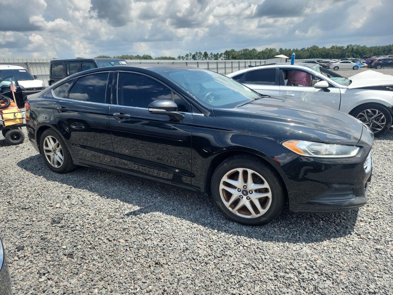 2014 FORD FUSION SE — Фото 4 из 12