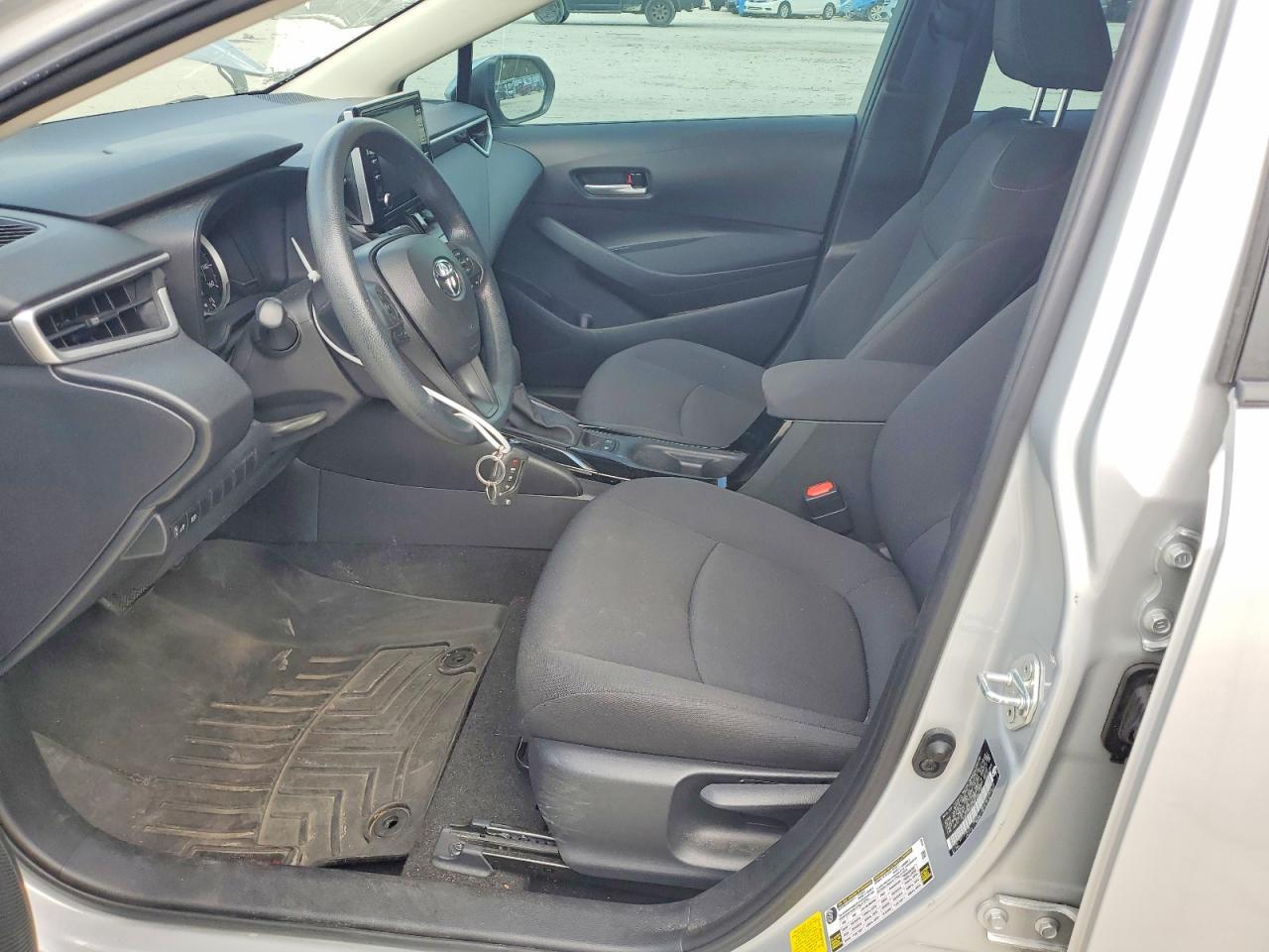 2021 TOYOTA COROLLA LE — Фото 7 из 13