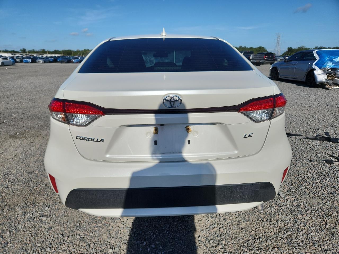 2021 TOYOTA COROLLA LE — Фото 6 из 12