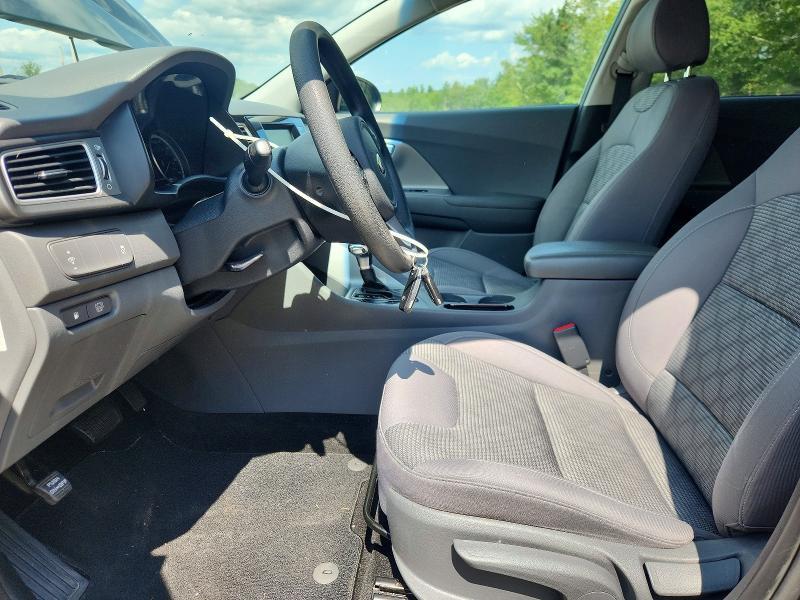 2017 KIA NIRO LX — Фото 7 из 12