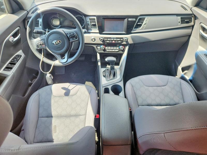 2017 KIA NIRO LX — Фото 8 из 12