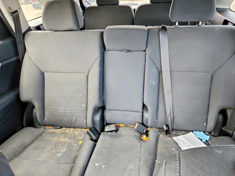 2017 KIA SORENTO LX V6 — Фото 10 из 13