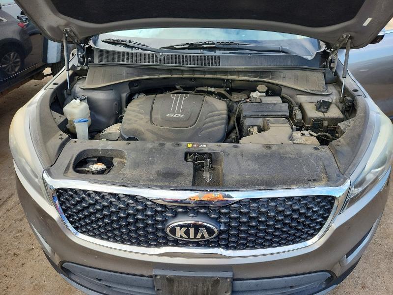 2017 KIA SORENTO LX V6 — Фото 12 из 13