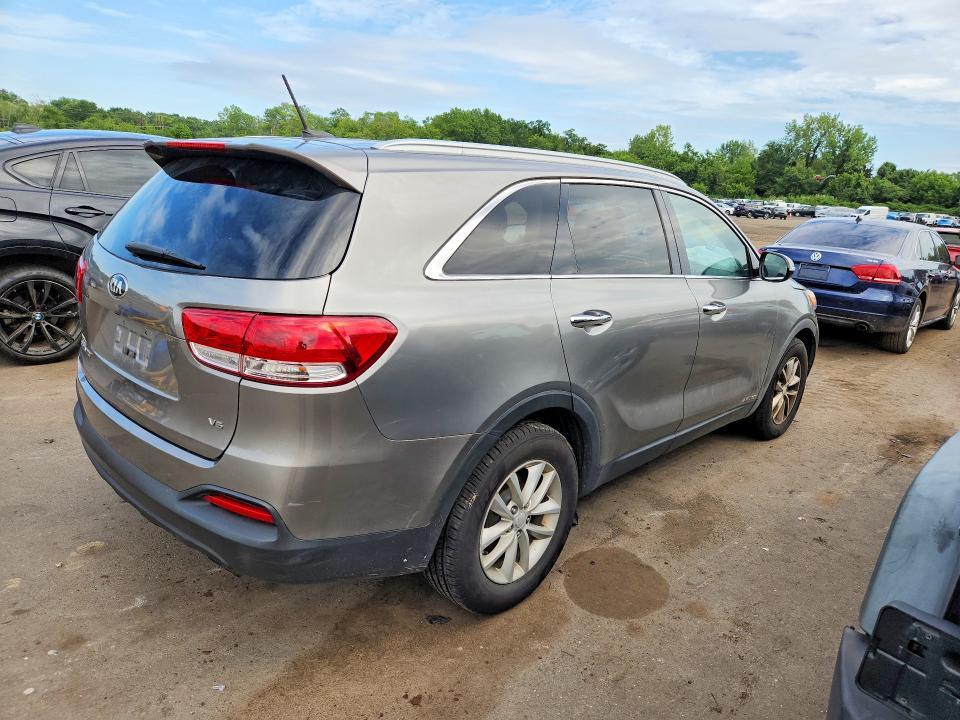 2017 KIA SORENTO LX V6 — Фото 3 из 13