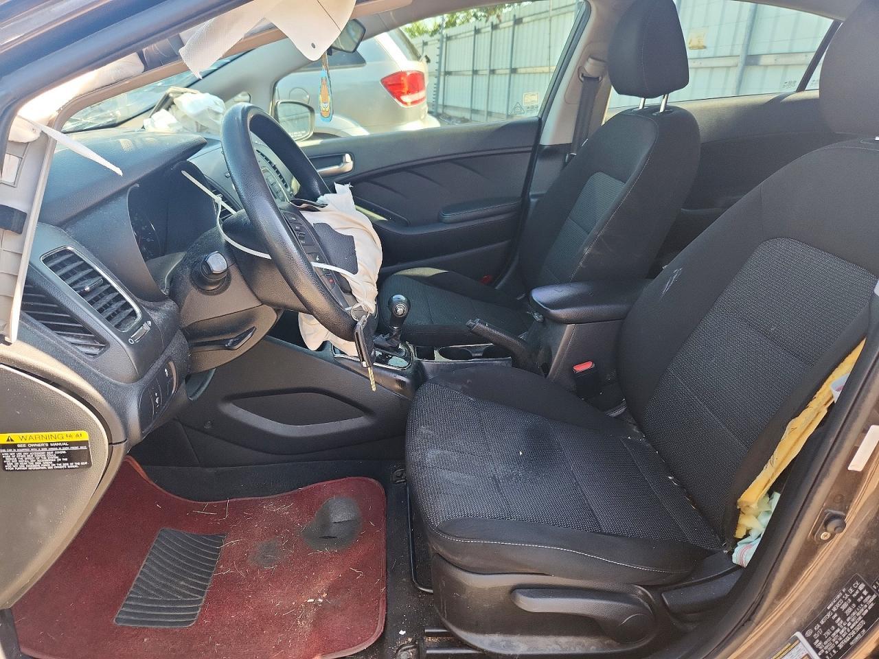 3KPFK4A75HE160370 2017 KIA FORTE photo no. 7