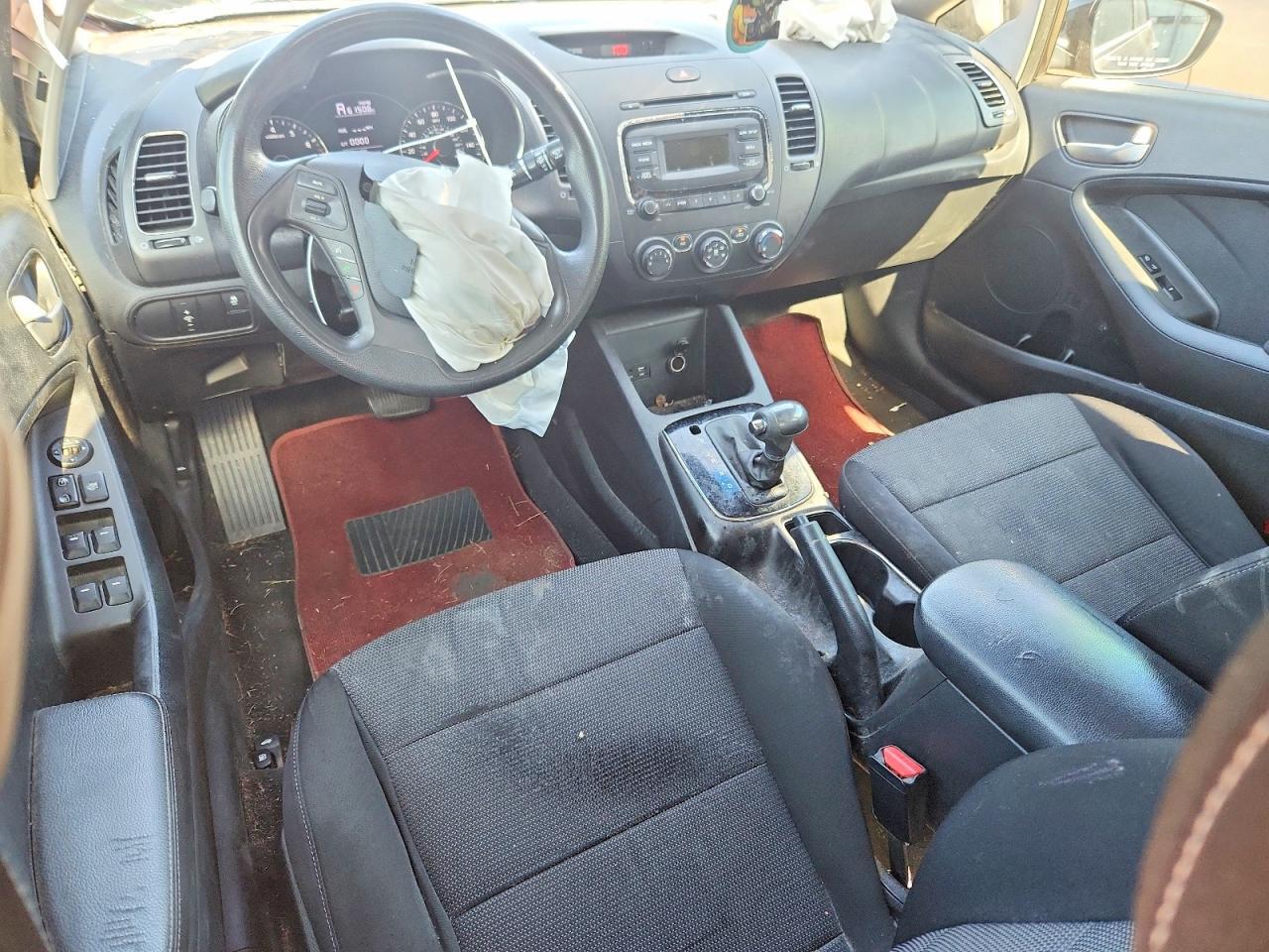 3KPFK4A75HE160370 2017 KIA FORTE photo no. 8