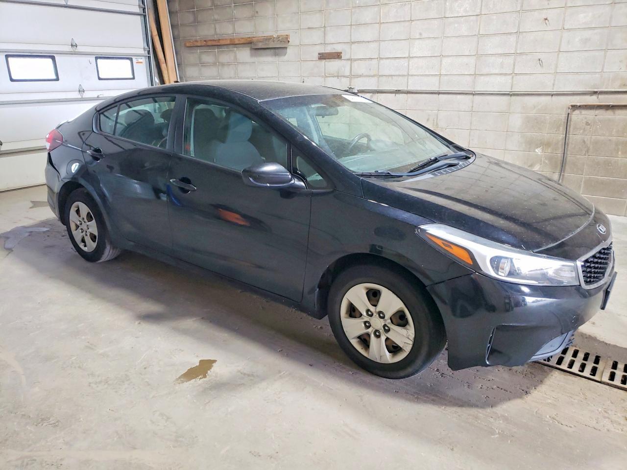2017 KIA FORTE LX — Фото 4 из 12
